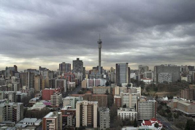 Vue de Hillbrow vers le Nord depuis le toit du Mariston Hotel © Michael Stevenson Vue de Hillbrow vers le Nord depuis le toit du Mariston Hotel © Michael Stevenson